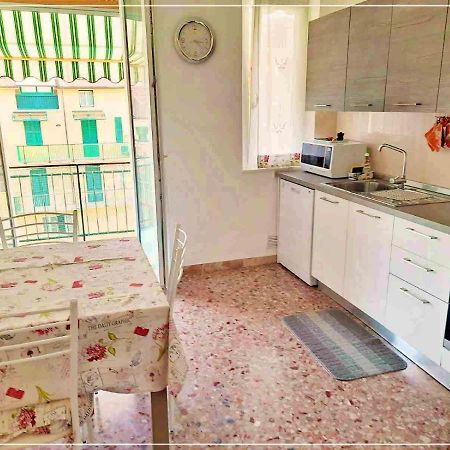 アラッシオLa Casa Di Palmaアパートメント エクステリア 写真