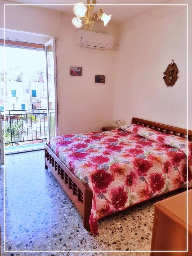 アラッシオLa Casa Di Palmaアパートメント エクステリア 写真