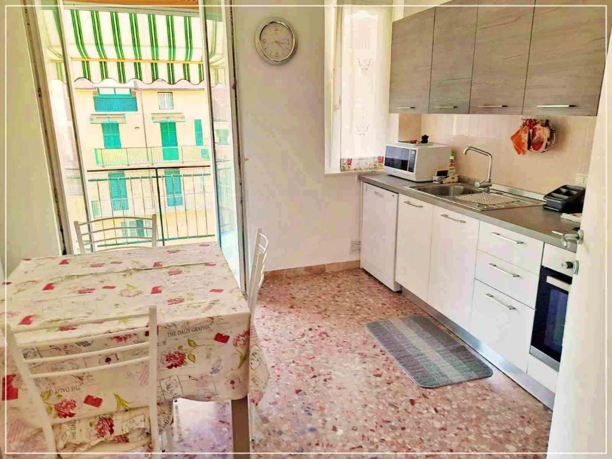 アラッシオLa Casa Di Palmaアパートメント エクステリア 写真